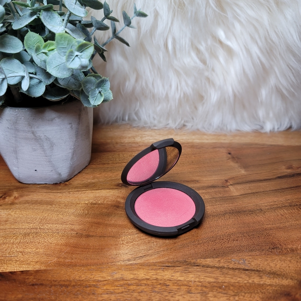 Becca Luminous Blush Snapdragon